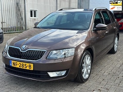 Skoda Octavia Combi - 1.0 TSI Greentech Ambition Business Bj:2017 Navi Leder NAP