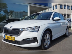 Skoda Scala - 1.0 TSI Sport Business automaat / trekhaak / carplay /