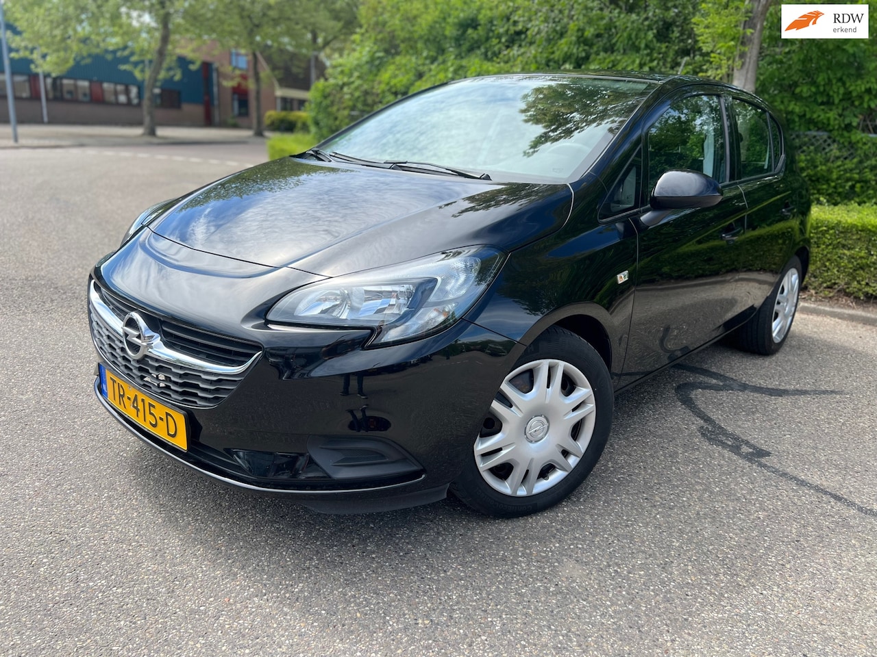 Opel Corsa - 1.4 Favourite Cruise control Airco - AutoWereld.nl