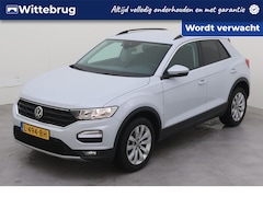 Volkswagen T-Roc - 1.0 TSI Style / Metallic/ Clima/ Navi/ Do Glas/ Parkeersensoren / 17 lmv