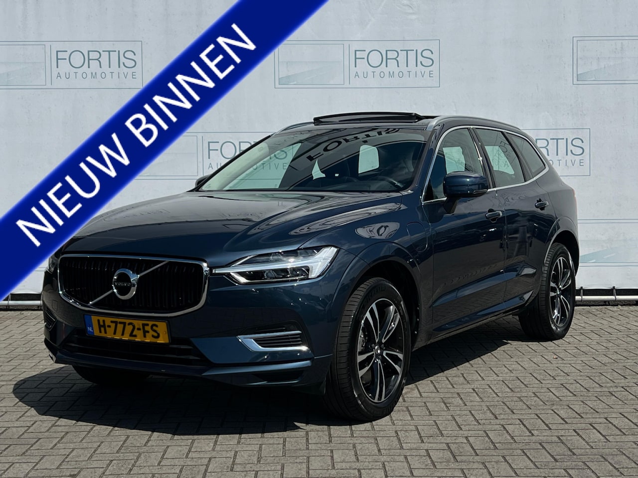 Volvo XC60 - 2.0 T8 Twin Engine AWD Momentum Pro NL AUTO | PANO | CARPLAY | PHEV - AutoWereld.nl