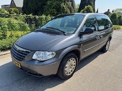 Chrysler Voyager - 2.4i SE Luxe & per 7 persoons airco cruise