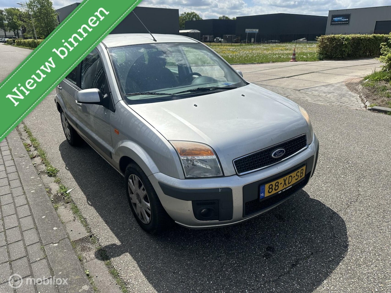 Ford Fusion - 1.6-16V Ghia 1.6-16V Ghia - AutoWereld.nl