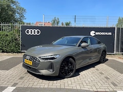 Audi A5 Limousine - 35 TFSI Advanced edition/20 inch velgen/Elektrische stoelen/Kunstleder/ Getinte ramen acht