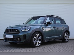 MINI Countryman - Cooper SE ALL4 Classic Automaat / Achteruitrijcamera / Active Cruise Control / Comfort Acc