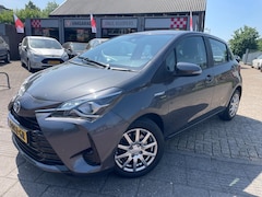 Toyota Yaris - 1.5 Hybrid Active *camera + pdc + trekhaak afneembaar + navigatie