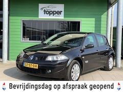 Renault Mégane - 2.0-16V Tech Line | CruiseControl | Trekhaak | Airco |