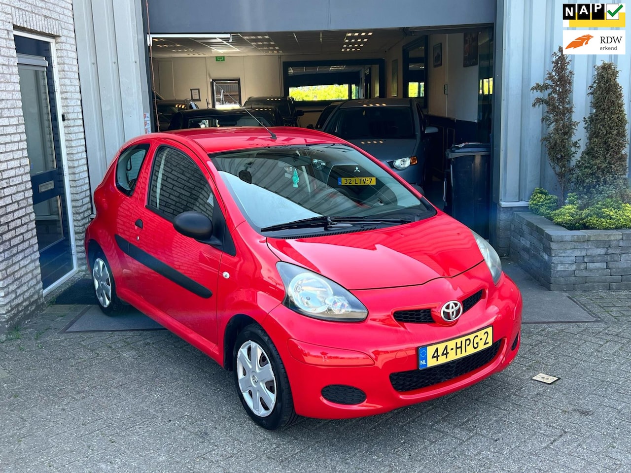 Toyota Aygo - 1.0-12V Access| CarPlay - AutoWereld.nl