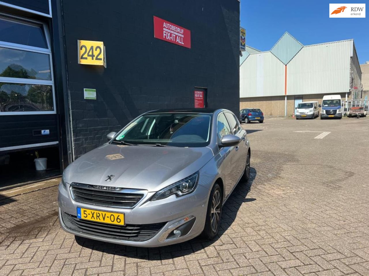 Peugeot 308 - 1.2 PureTech Allure 1.2 PureTech Allure - AutoWereld.nl