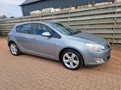 Opel Astra - 1.4 Turbo Edition