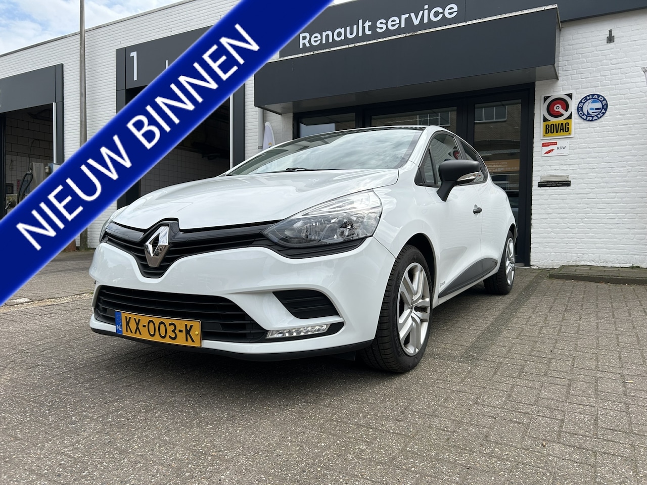 Renault Clio - 0.9 TCe Life | Airco | Radio | Bluetooth | Dealer onderhouden - AutoWereld.nl