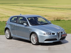 Alfa Romeo 147 - GTA 3.2 V6 - Manual