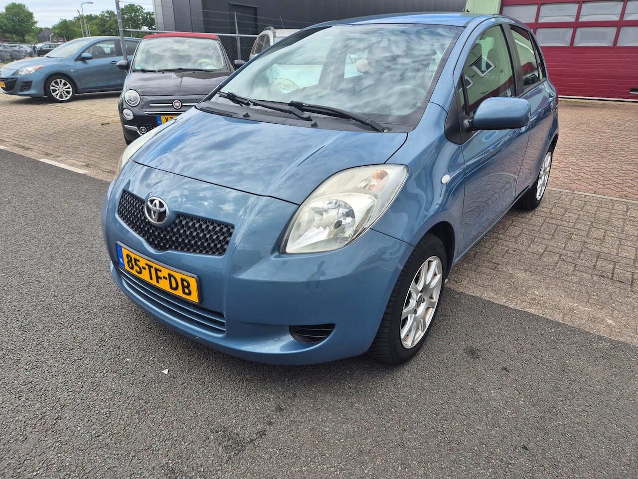 Toyota Yaris - 1.3 VVTi Sol Airco Nap Apk 02-26 - AutoWereld.nl