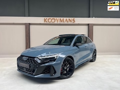 Audi A3 Sportback - 2.5 TFSI RS 3 quattro PANO|KUIPSTOELEN|FACELIFT|CARBON|CAMERA|ACC|KEYLESS|SFEER|VOL