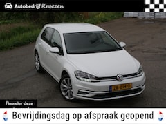Volkswagen Golf - 1.0 TSI Highline | ACC | VUD | Navigatie | 1e eig. |