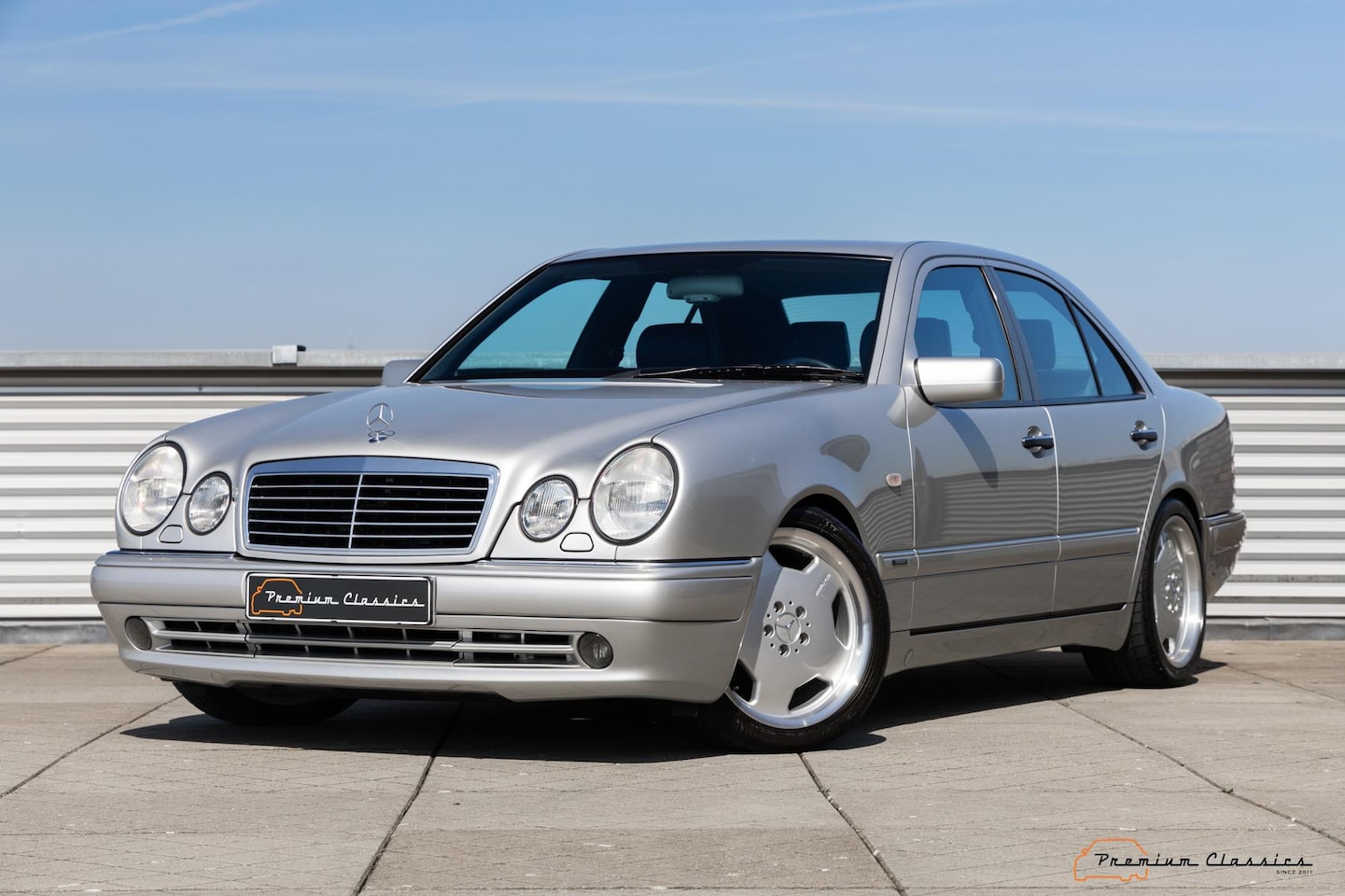 Mercedes-Benz E-klasse - AMG 50 | 33.000KM | New Condition | Full Documentation - AutoWereld.nl