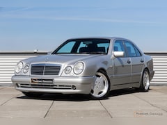 Mercedes-Benz E-klasse - AMG 50 | 33.000KM | New Condition | Full Documentation