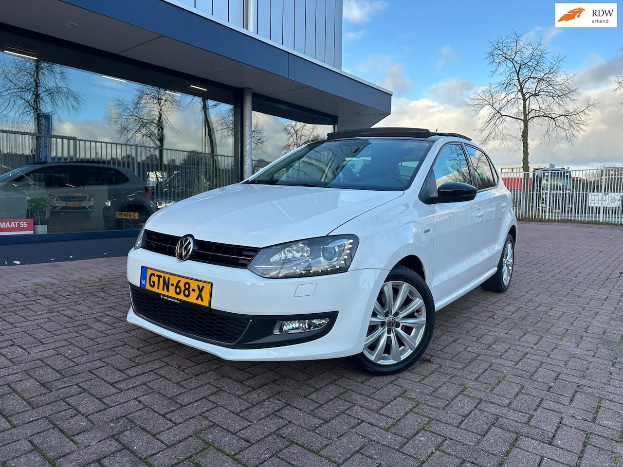 Volkswagen Polo - 1.2 TSI Match | DSG | Pano | Xenon | Navi - AutoWereld.nl