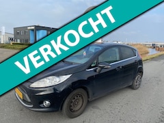 Ford Fiesta - 2010 * 1.6 Ghia * AIRCO