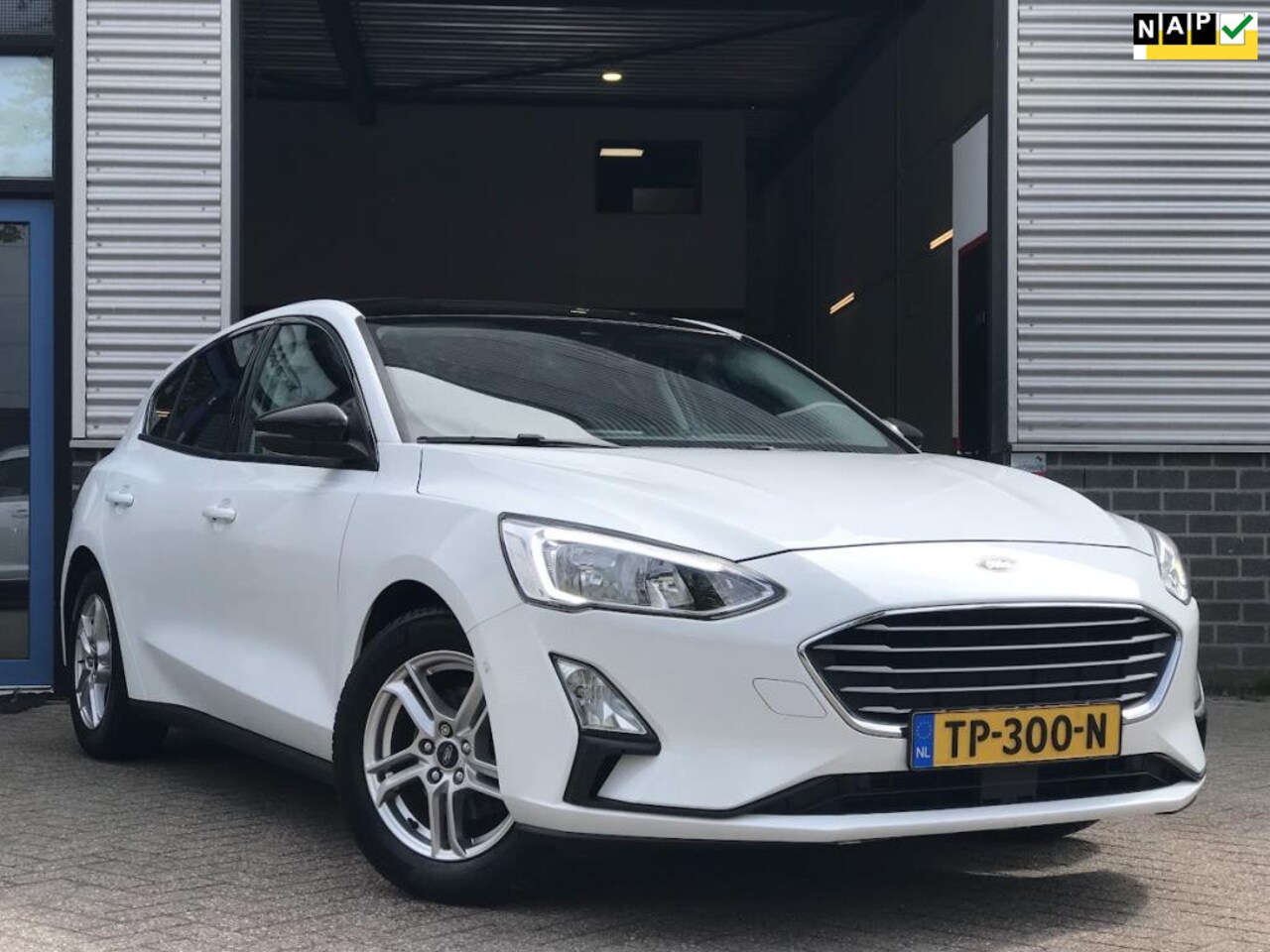 Ford Focus - 1.0 EcoBoost Trend Edition Business|NAVI|PDC|CARPLAY|B&O - AutoWereld.nl