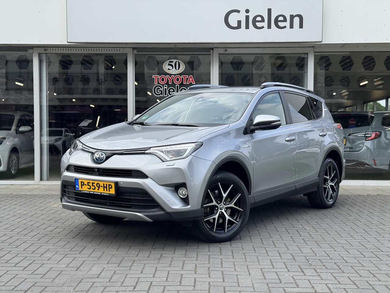 Toyota RAV4 - 2.5 Hybrid AWD Executive Business | 4X4, 360 camera, Stoel/stuurverwarming, Adaptive cruis - AutoWereld.nl