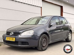 Volkswagen Golf - 1.6 FSI Trendline