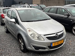 Opel Corsa - 1.4-16V Business Lak schade | APK verlopen | Koppakking lek?? |