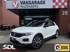 Volkswagen T-Roc - 1.5 TSI Style // FULL LED // ADAPT. CRUISE // CLIMA // CAMERA+SENSOREN // NAVI+CARPLAY //
