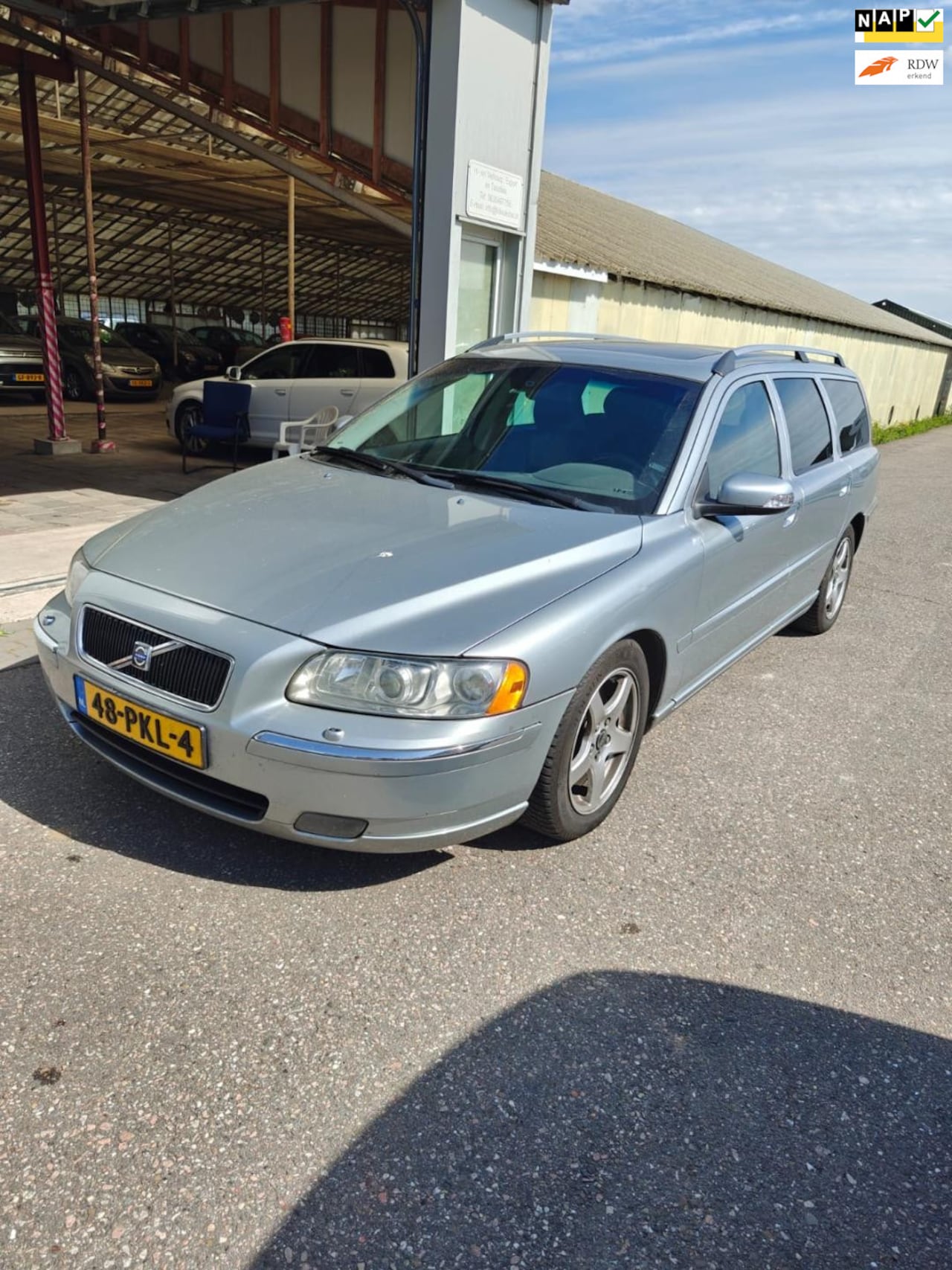 Volvo V70 - 2.4 D5 Edition Sport 2.4 D5 Edition Sport - AutoWereld.nl
