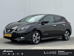 Nissan LEAF - N-Connecta 40 kWh / Private lease vanaf 350, - euro per maand / Stoelverwarming voor en ac