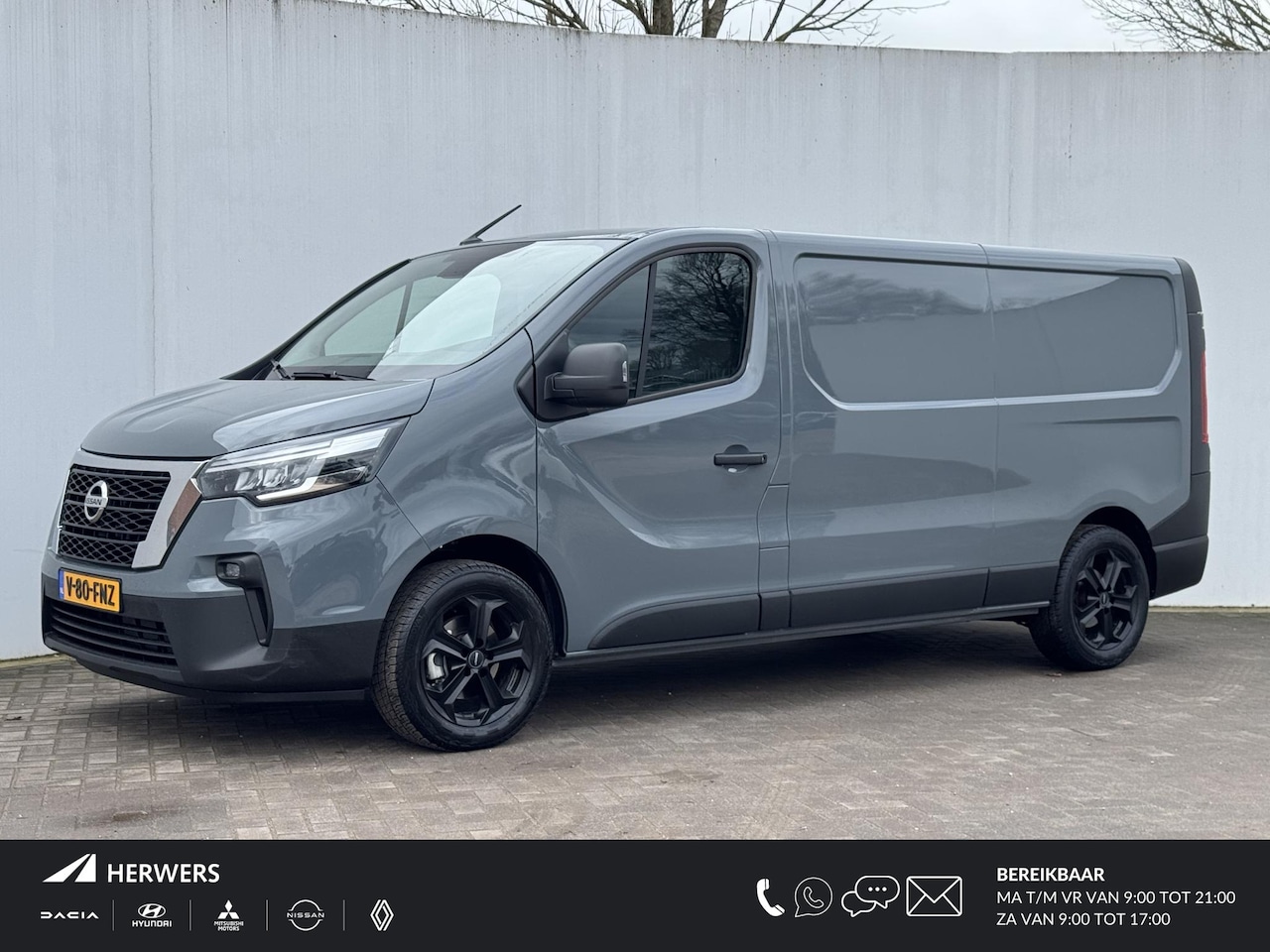 Nissan Primastar - 2.0 dCi 150 L2H1 Acenta / Parkeersensoren achter / Trekhaak / Airco / DAB radio - AutoWereld.nl