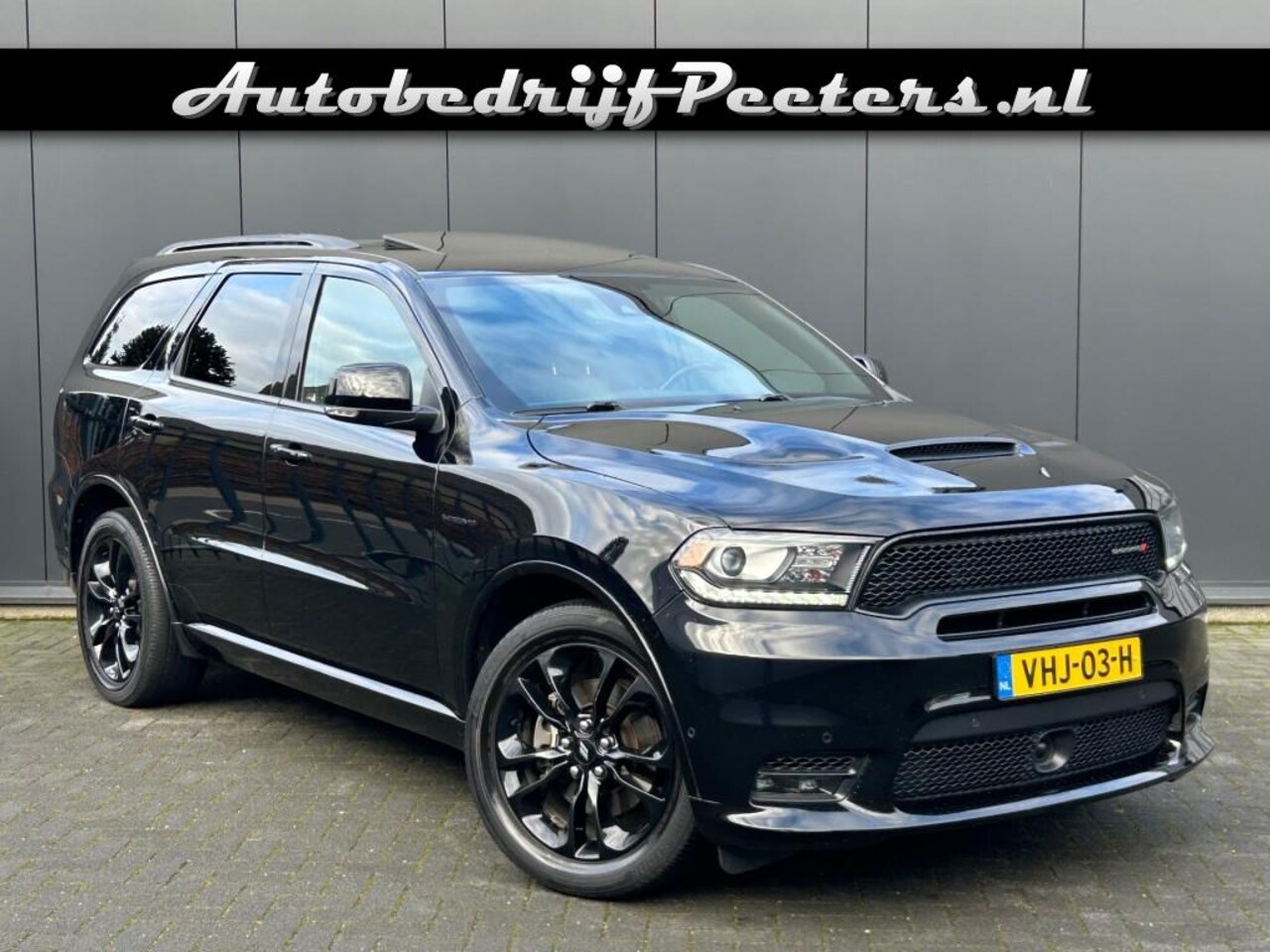 Dodge Durango - 5.7 V8 Hemi LPG Grijs Kenteken S.dak ACC Leder CarPlay Trekhaak - AutoWereld.nl