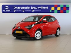 Toyota Aygo - 1.0 VVT-I X-Play - Trekhaak - Dealer onderhouden - Carplay