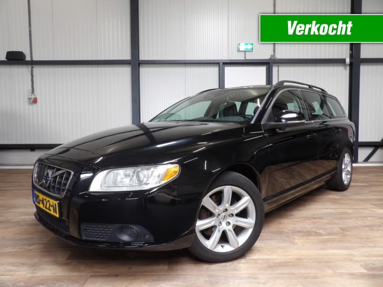Volvo V70 - D5 / automaat / leer / Blis / add. cruise - AutoWereld.nl
