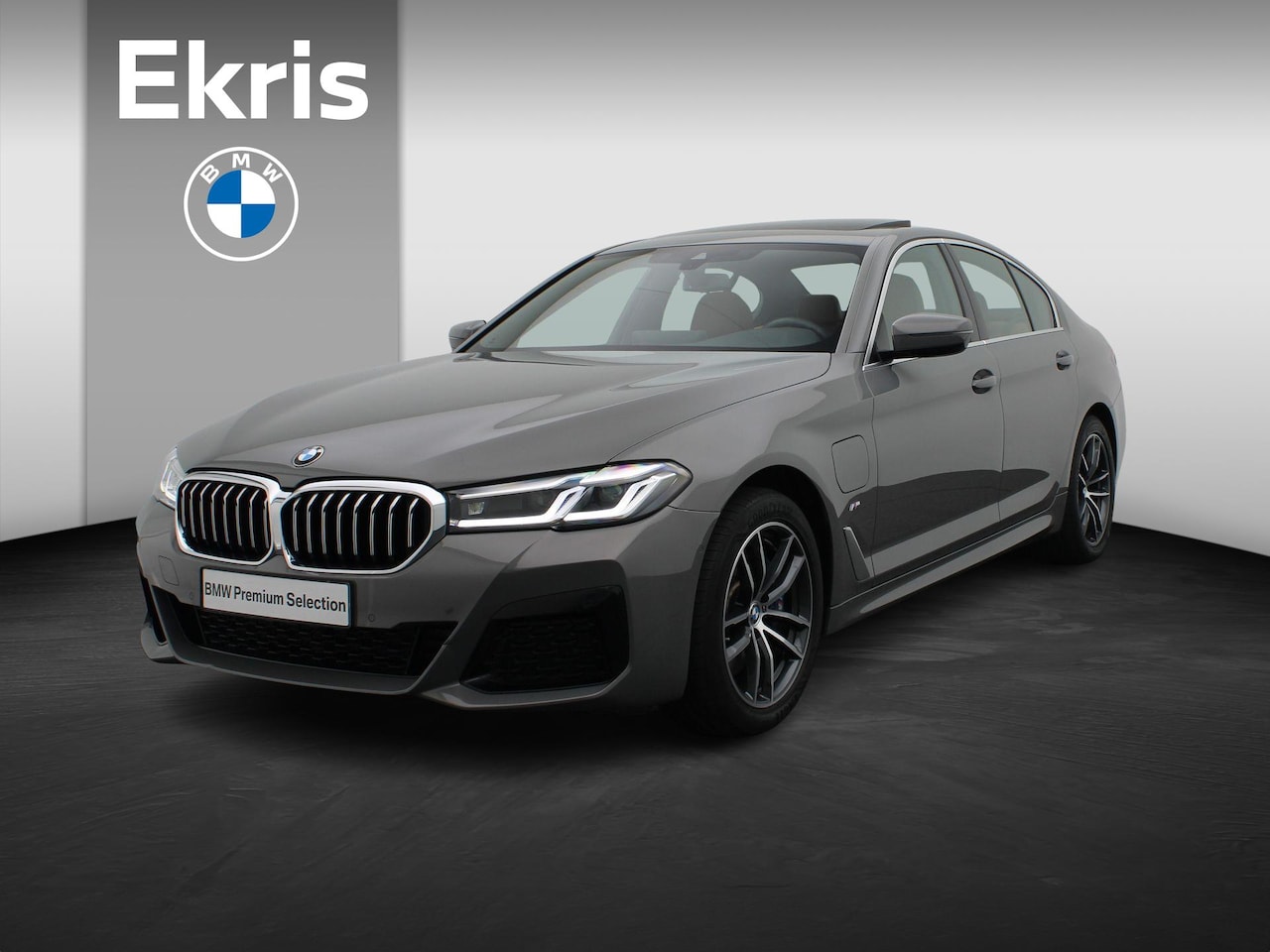 BMW 5-serie - Sedan 530e High Executive | M Sportpakket | Audio Media Pack | Parking Pack | Trekhaak | S - AutoWereld.nl