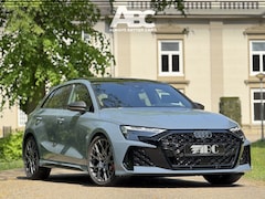 Audi RS3 - Sportback 2.5 TFSI RS 3 quattro Carbon