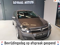 Opel Astra - 1.8 Essentia | NAVI | AIRCO | CRUISE | STOEL.VERVW | APK