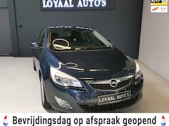 Opel Astra - 1.4 Turbo Edition | AIRCO | CRUISE | PDC | TREKHAAK | NAP | APK