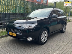 Mitsubishi Outlander - 2.0 PHEV Executive Zwart CAMERA|NAP|APK
