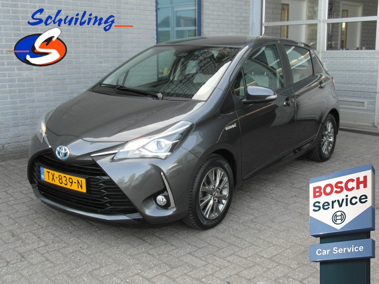 Toyota Yaris - 1.5 Hybrid Executive Inclusief Afleveringskosten - AutoWereld.nl
