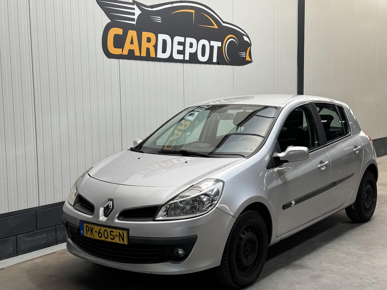 Renault Clio - 1.6-16V Dynamique Luxe 1.6-16V Dynamique Luxe - AutoWereld.nl