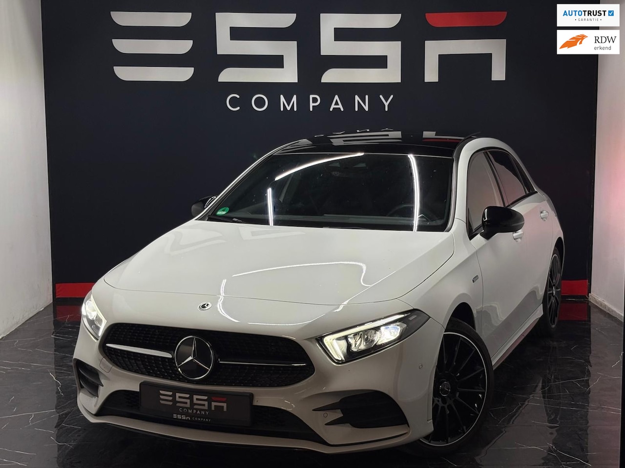 Mercedes-Benz A-klasse - 250 e AMG Edition Pano Sfeer LED 19" CarPlay - AutoWereld.nl