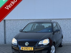 Volkswagen Polo - 1.4-16V Sportline / Panorama Dak