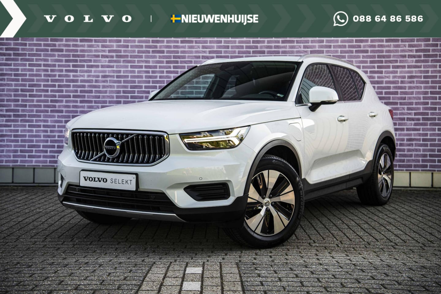 Volvo XC40 - 1.5 T5 Recharge Inscription Expression Parkeercamera | Extra getint glas achter | Verwarmb - AutoWereld.nl