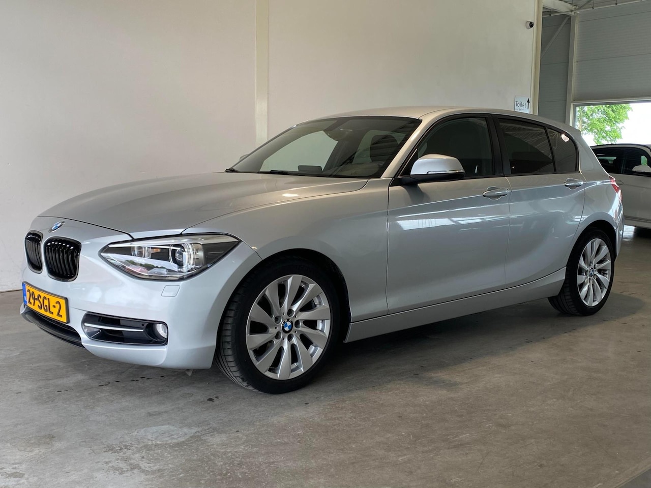BMW 1-serie - 118i 170PK Sport 5drs NL-auto - AutoWereld.nl