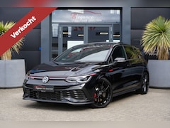 Volkswagen Golf - 8 2.0 TSI GTI Clubsport 300pk Panoramadak/Stoelverwarming/Camera