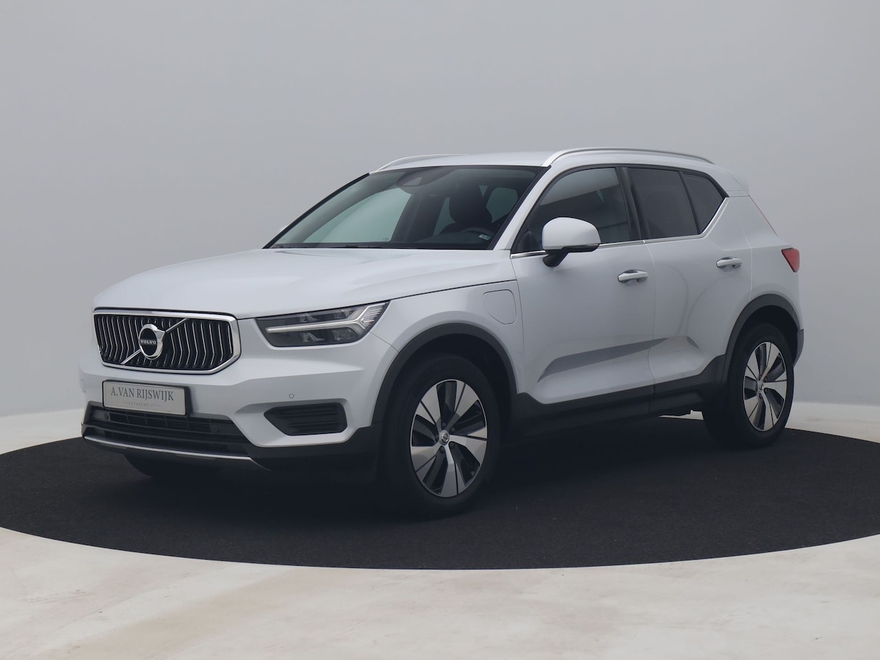 Volvo XC40 - 1.5 T4 Recharge Inscription Expression | CAMERA | KEYLESS - AutoWereld.nl