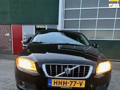 Volvo V70 - YOUNGTIMER 2.5T 200 PK AUTOMAAT Kinetic /CRUISE / TEL/TREKHAAK