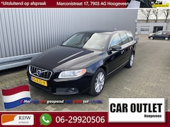 Volvo V70 - 1.6 T4 Limited Edition AUTOMAAT, Leer, Navi, Schuif/kanteldak, Clima, Stoelvw, CC, PDC v/a