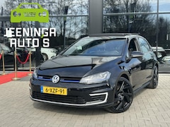 Volkswagen Golf - 1.4 TSI GTE | Pano | 19 Inch | Camera